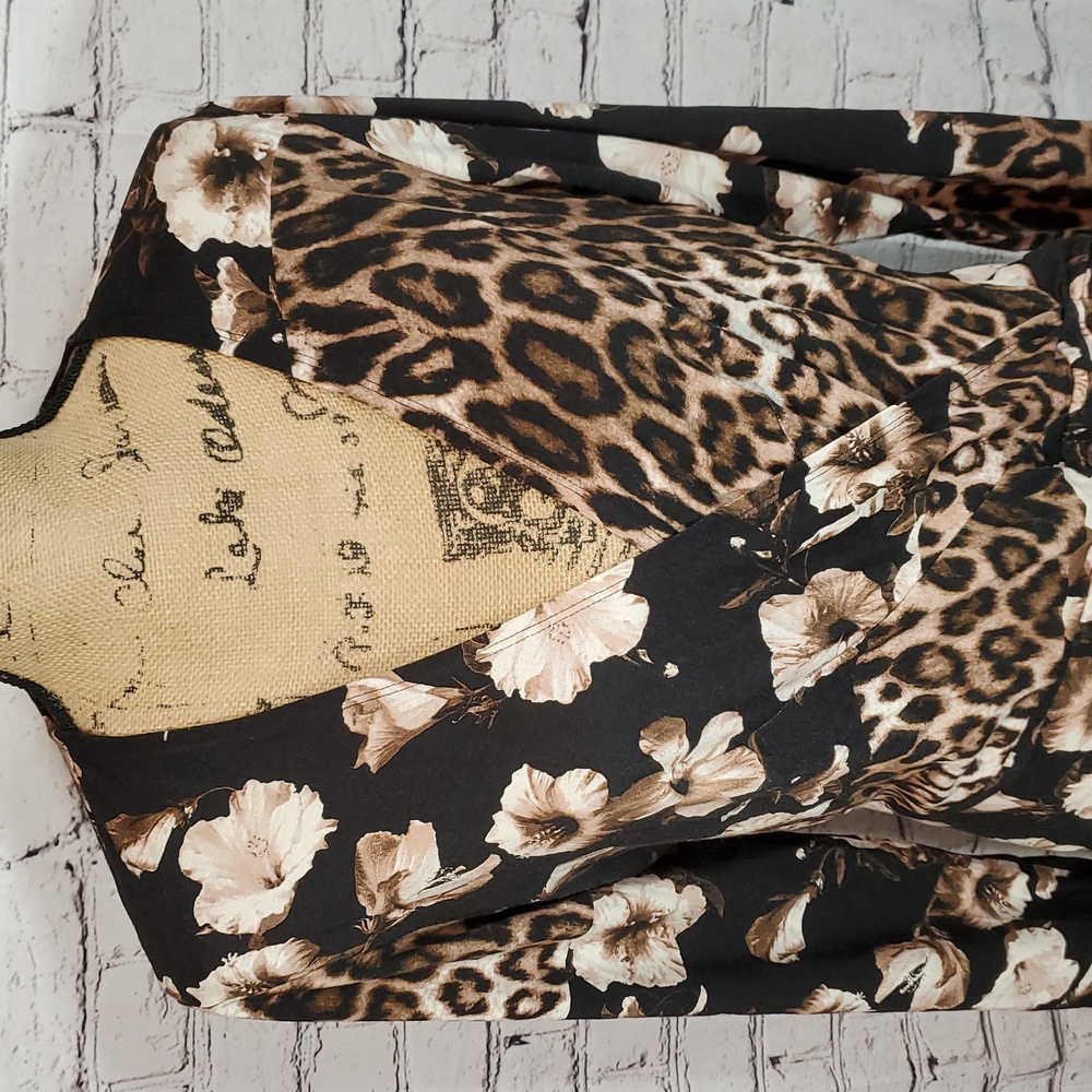 W By Worth Faux-Wrap Dress Floral and Animal Print Size M EUC - Picture 2 of 11